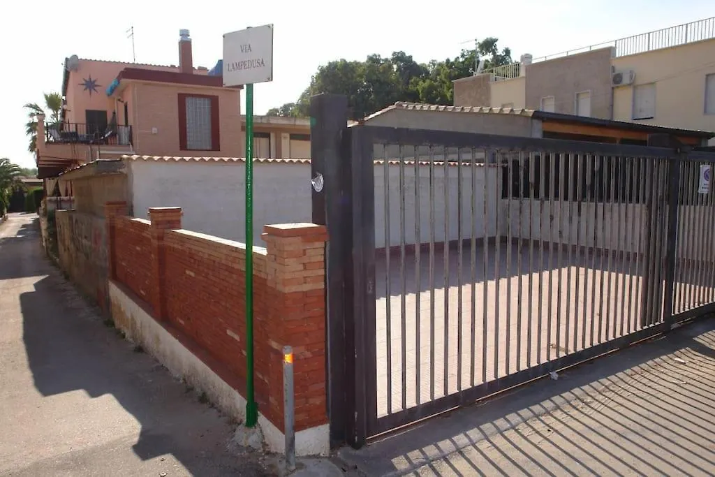 La Casa Sul Mare Villa Agnone Bagni 0*,  Olaszország